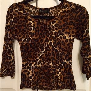 Leopard quarter sleeve shirt
